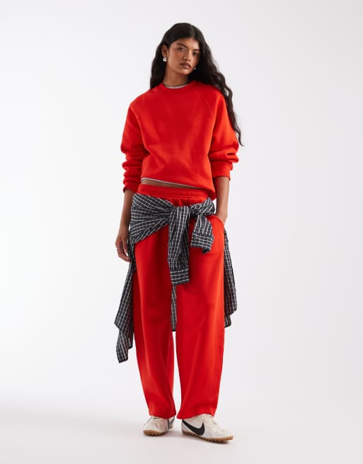 ASOS DESIGN Regular raglan brushback sweat in red, 3 of 4
