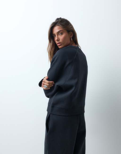 ASOS DESIGN Regular Raglan-Sweatshirt mit angerauter Innenseite in Schwarz, 4 von 5