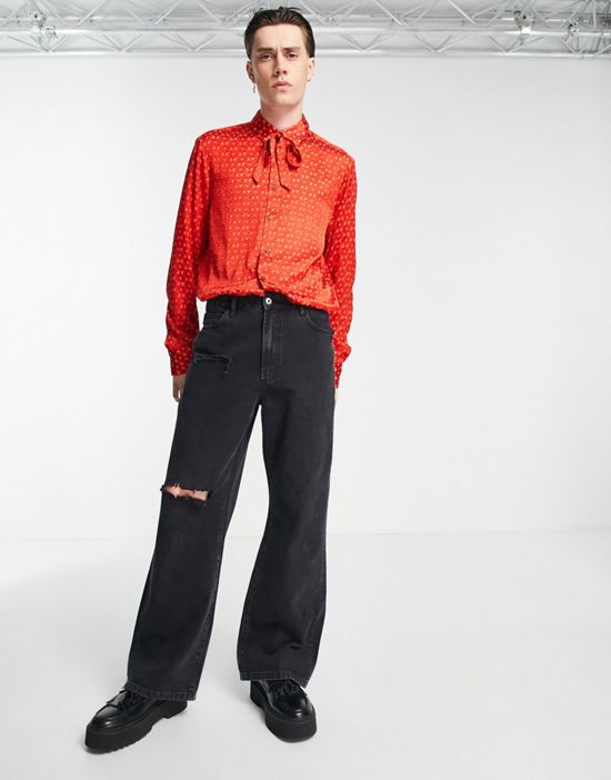 https://images.asos-media.com/products/asos-design-regular-shirt-with-pussybow-tie-neck-in-floral-devore/202601346-3?$n_550w$&wid=550&fit=constrain