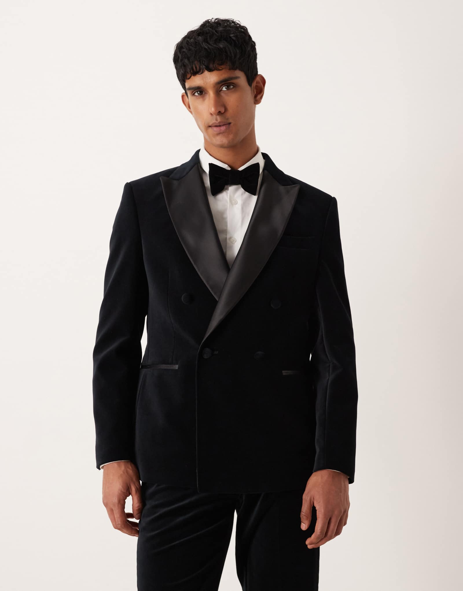 Пиджак-смокинг от ASOS DESIGN regular suit из черного хлопчатобумажного бархата