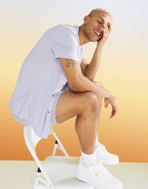 ASOS DESIGN - Regular viscose overhemd met reverskraag in lila