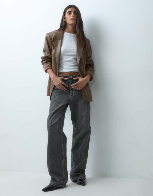 ASOS DESIGN relaxed blazer van imitatieleer in toffee, 2 van 4
