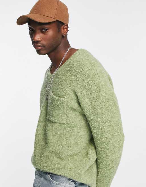 Round neck sweater slim made from soft bouclé yarn - green