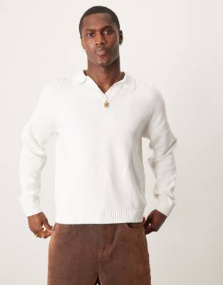 ASOS DESIGN ASOS DESIGN relaxed boxy fit knitted notch neck jumper in off white-Neutral