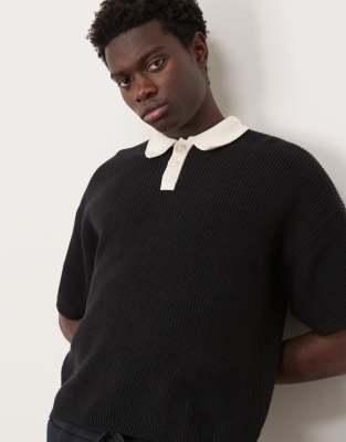 relaxed boxy fit knitted polo with 3/4 length sleeves in black-Brown