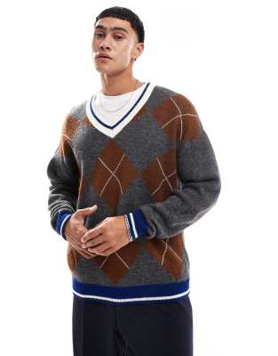 relaxed boxy fit knitted sweater in gray and brown argyle pattern