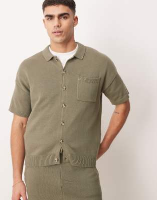 ASOS DESIGN relaxed boxy fit midweight knitted cotton button through polo in khaki-Green φωτογραφία