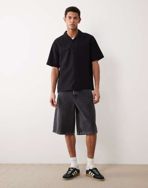 ASOS DESIGN relaxed camp collar seersucker shirt in black, 2 of 5
