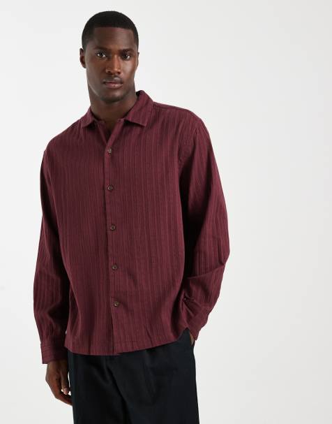 ASOS DESIGN relaxed camp collar textured shirt in burgundy - view 1