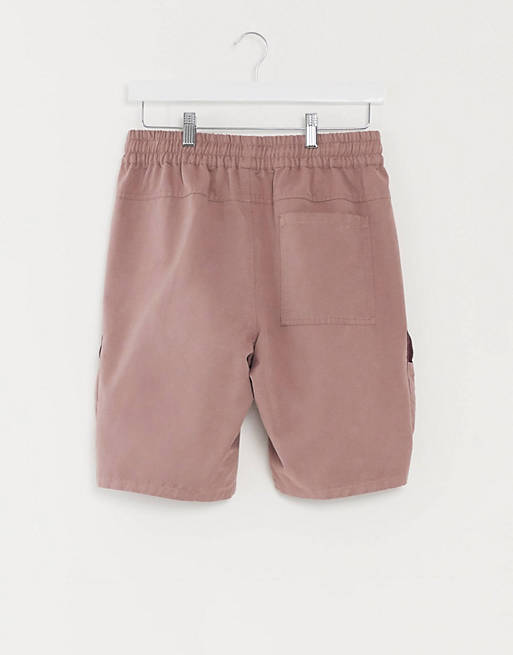 Men relaxed cargo shorts with 3D pockets in pink 