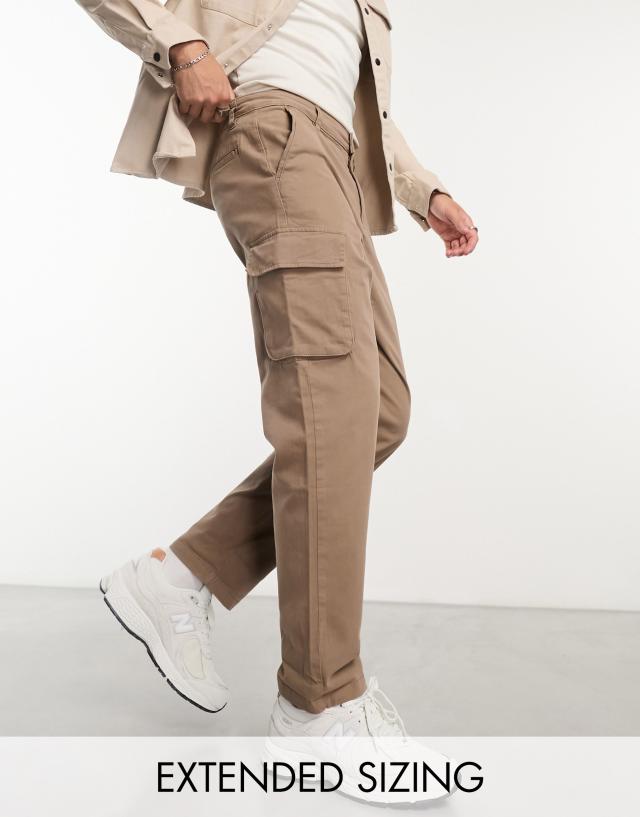 ASOS DESIGN - relaxed cargo trousers in stone