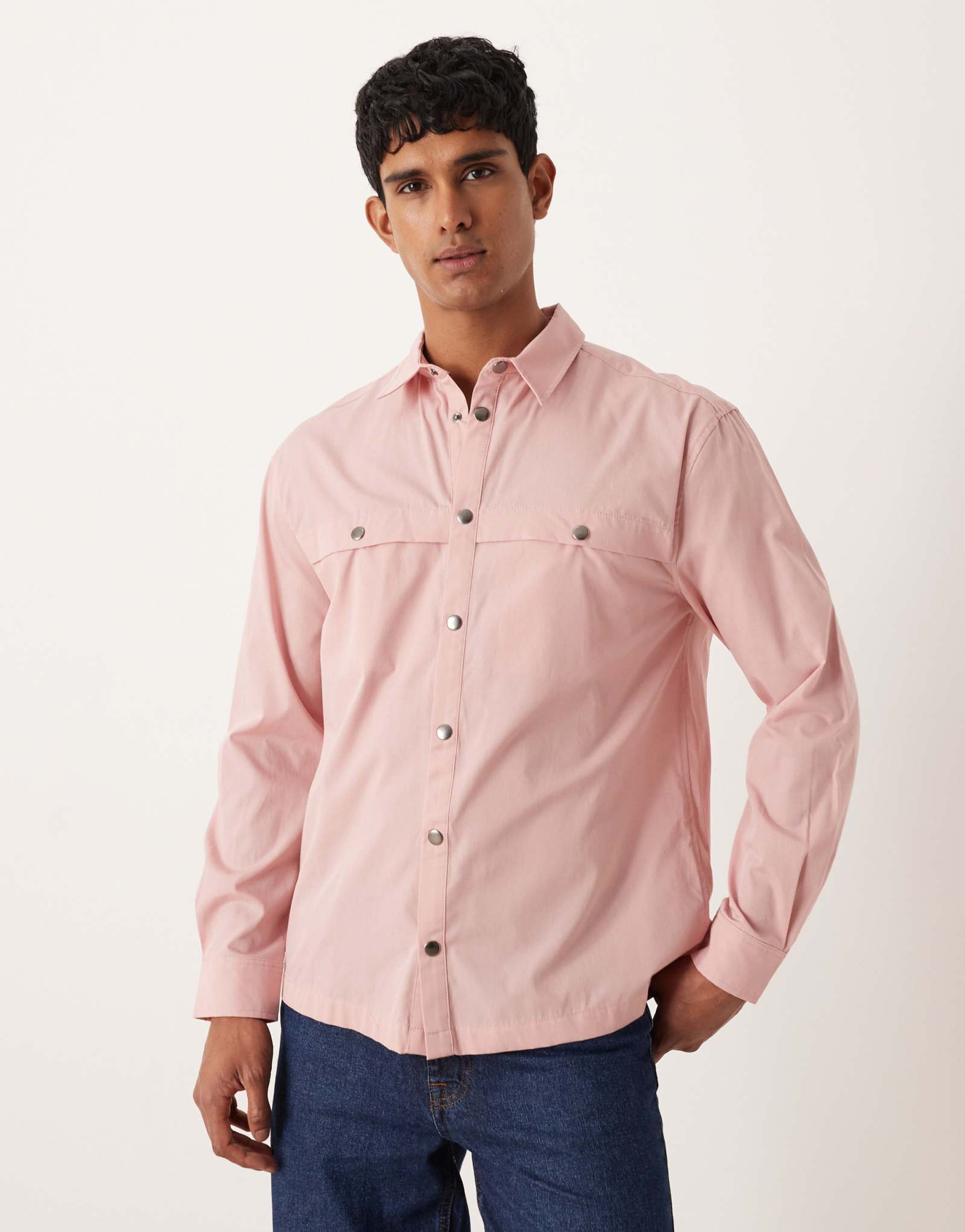 Непринужденная хлопчатобумажная рубашка ASOS DESIGN с тренчем розового цвета