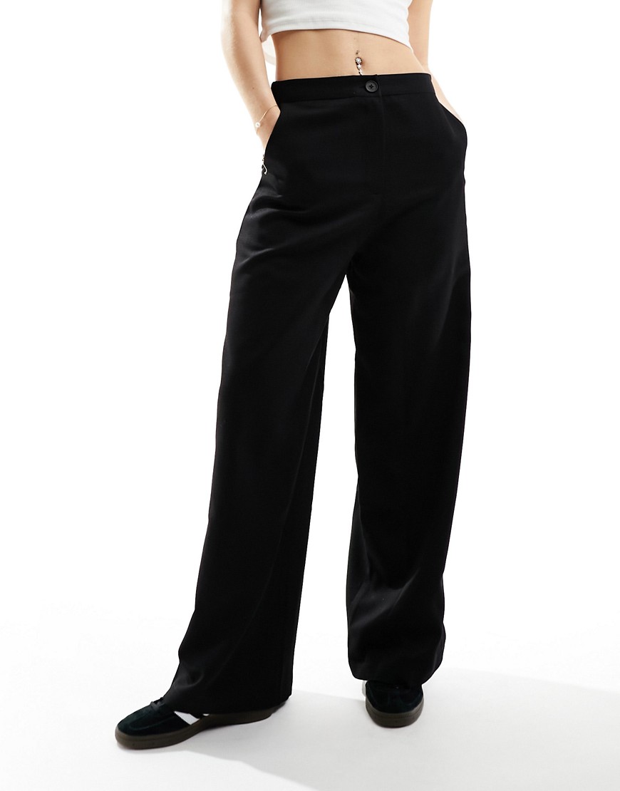 ASOS DESIGN relaxed dad trouser in black
