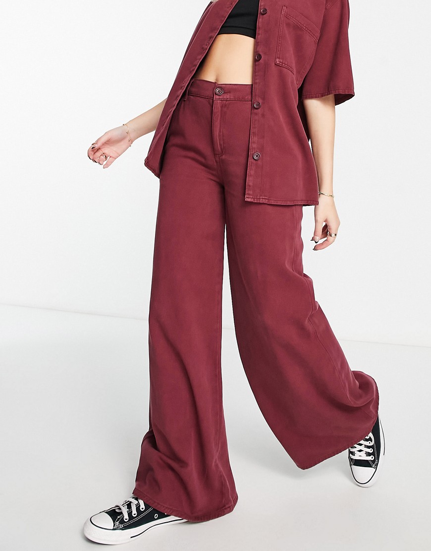 ASOS DESIGN relaxed dad trouser in wine co-ord-Red