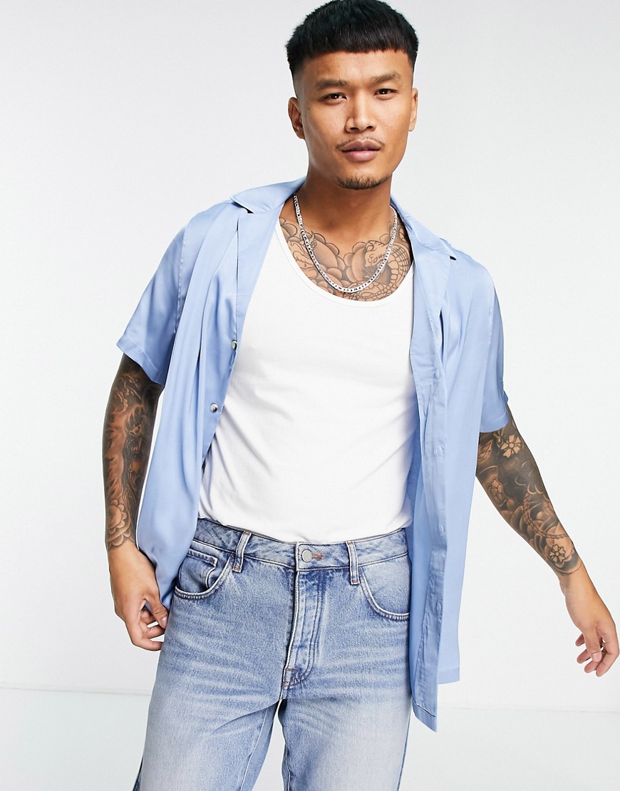 ASOS DESIGN relaxed deep revere satin shirt in recycled polyester in blue – LBLUE