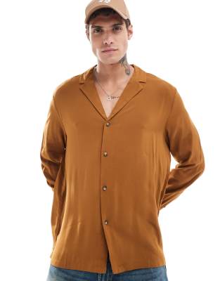 ASOS DESIGN ASOS DESIGN relaxed deep revere viscose shirt in tan-Brown