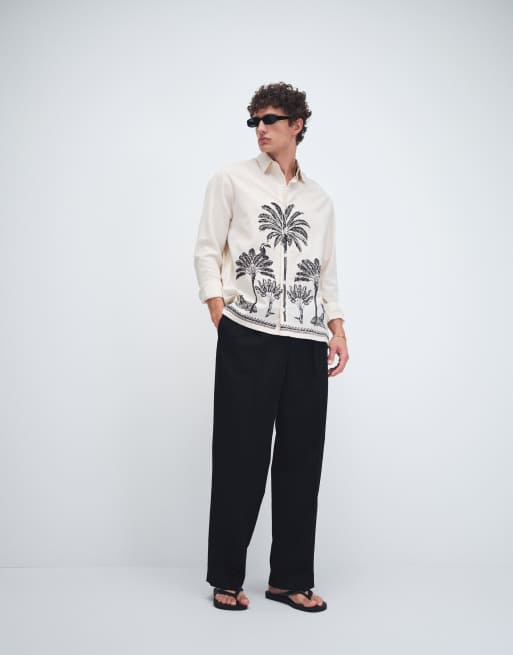 ASOS DESIGN – Relaxed-Fit-Hemd in Beige mit platziertem Palmen-Grafikprint, 2 von 7