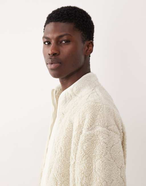 ASOS DESIGN – Relaxed-Fit-Jacke aus Teddyfell in Beige mit Reißverschluss, 4 von 5