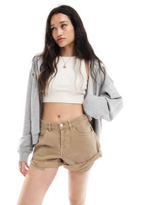 ASOS DESIGN - Relaxed-Fit-Jeansshorts in Mokka mit Krempel-Saum-Neutral