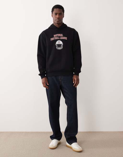 ASOS DESIGN – Relaxed-Fit-Kapuzenpullover in Schwarz mit „NFL“-Print, 2 von 4