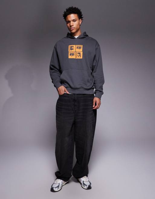 ASOS DESIGN – Relaxed-Fit-Kapuzenpullover in Schwarz mit Pulp-Fiction-Print, 2 von 5