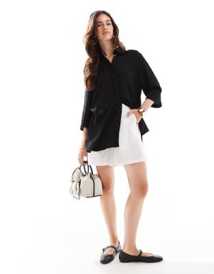 relaxed fit linen shirt in black