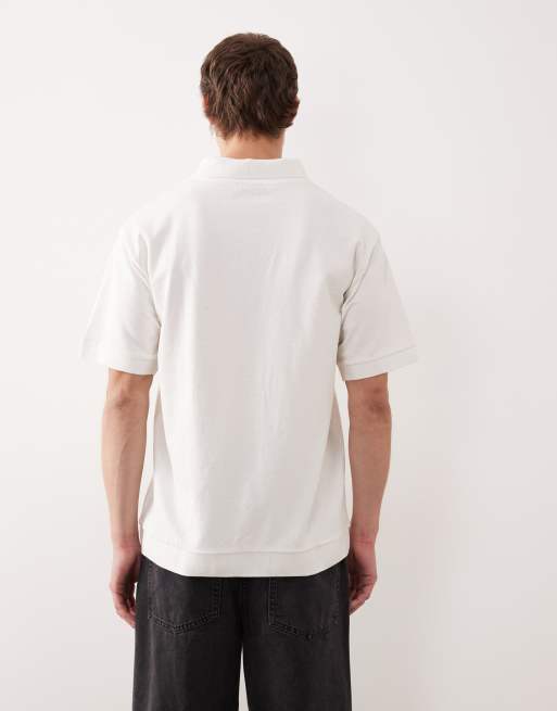 ASOS DESIGN – Relaxed-Fit-Poloshirt aus cremefarbenem Bouclé mit Bündchen am Ärmelabschluss, 3 von 5