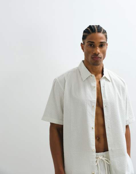 ASOS DESIGN – Relaxed-Fit-Seersucker-Hemd in gestreiftem Salbeigrün, Kombiteil - view 1