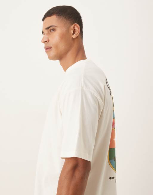 ASOS DESIGN – Relaxed Fit T-Shirt in Creme mit Himmelskörper-Grafikprint, 4 von 5