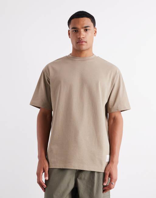 ASOS DESIGN – Relaxed-Fit-T-Shirt in Graubeige mit Print auf Rücken, 3 von 6