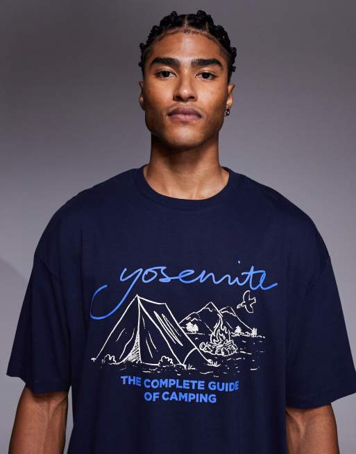 ASOS DESIGN – Relaxed-Fit-T-Shirt in Marineblau mit Landschafts-Print, 5 von 5