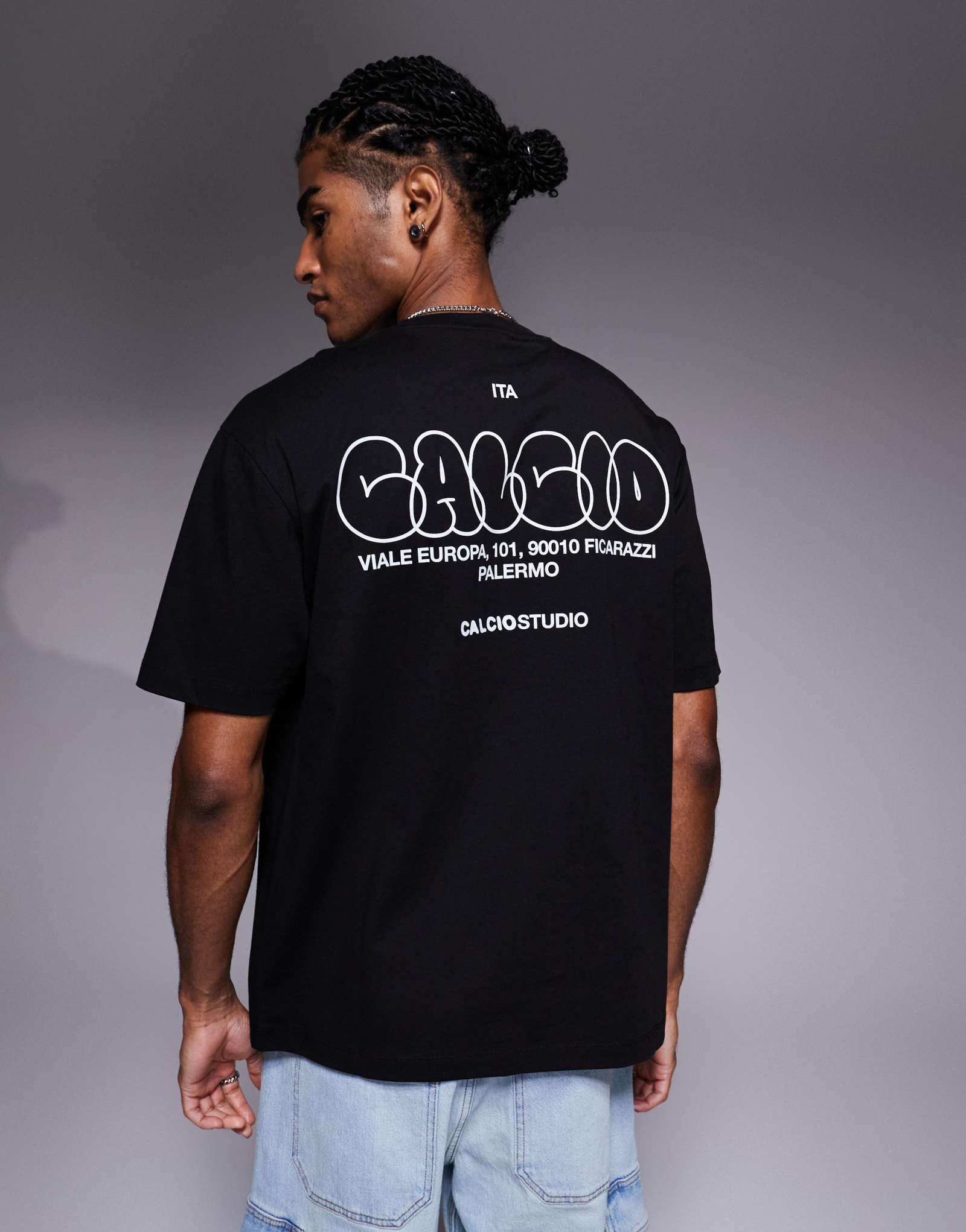 ДИЗАЙНЕРСКАЯ футболка свободного кроя ASOS DESIGN черного цвета с принтом в виде пузырьков