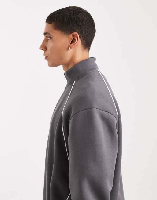 ASOS DESIGN – Relaxed-Fit-Trainingsjacke in Anthrazit mit Paspelierung, 4 von 5