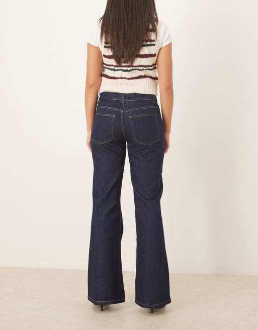 ASOS DESIGN relaxed flare jeans in rinse, 2 of 5