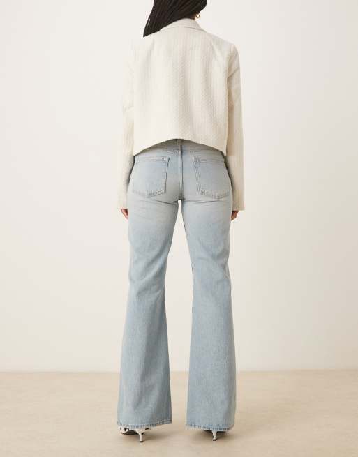 ASOS DESIGN relaxed flared jeans in light mid blue, 2 of 5