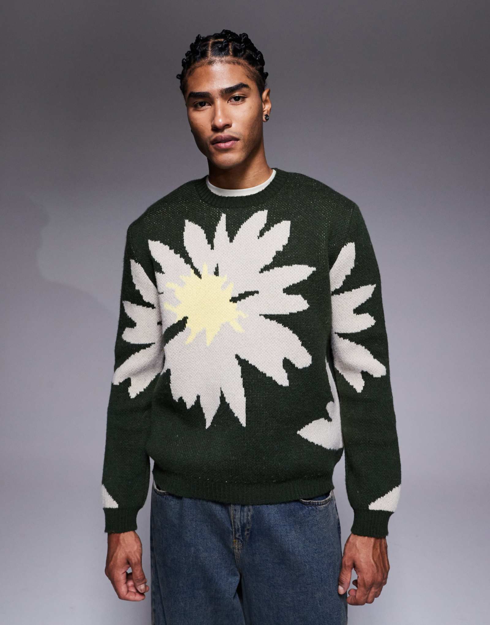 Вязаный свитер с цветочным рисунком от ASOS DESIGN свободного кроя цвета хаки