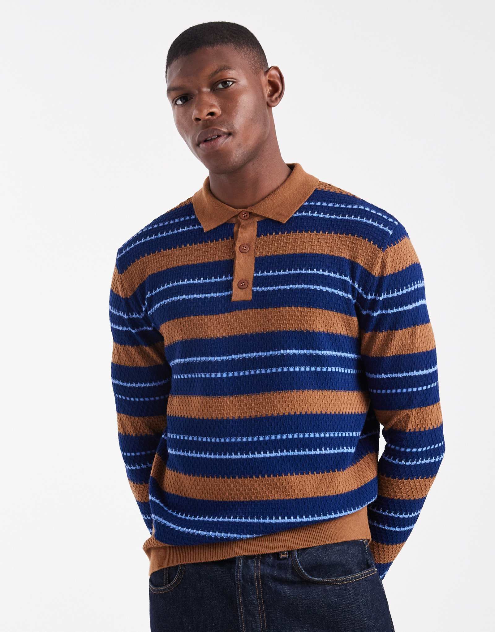 ДИЗАЙНЕРСКАЯ трикотажная рубашка поло в полоску свободного кроя коричневого цвета от ASOS DESIGN