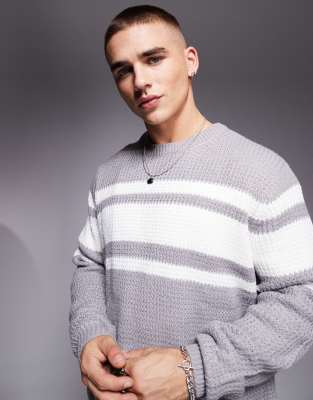 relaxed knitted crew neck sweater in gray with white stripe