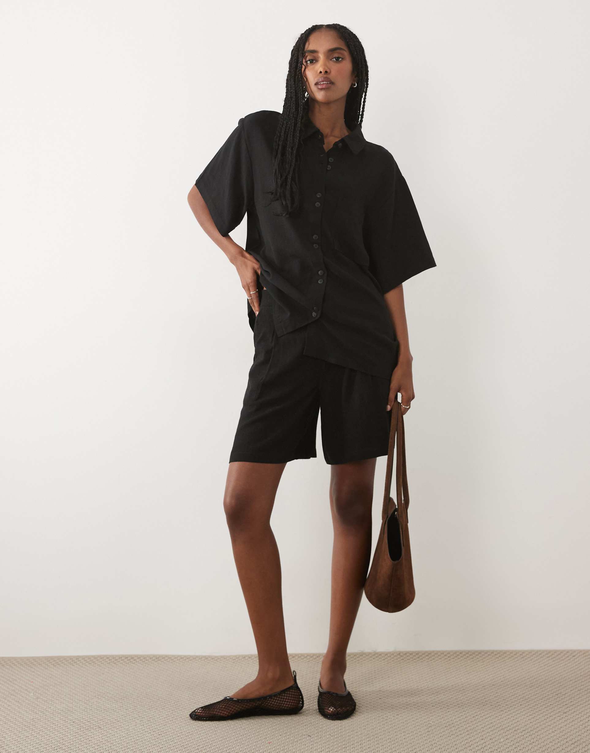 asos design relaxed linen look dad shorts in black