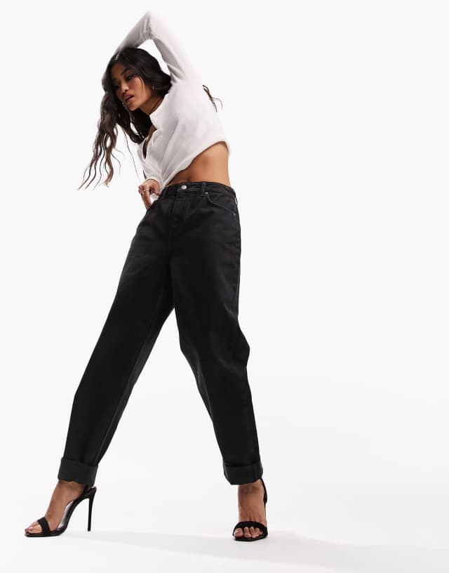 ASOS DESIGN relaxed mom jeans in black