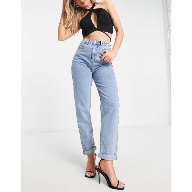 Review: The Viral Stradivarius Slim Mom Jeans Are Amazingly, 41% OFF