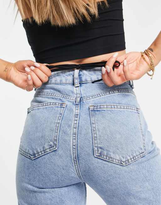 Samarbejdsvillig aktivitet tit ASOS DESIGN relaxed mom jeans in light wash | ASOS