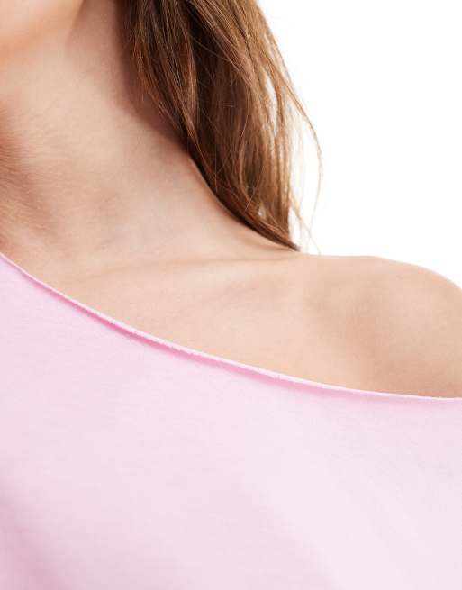 Off the shoulder pink shirt hotsell