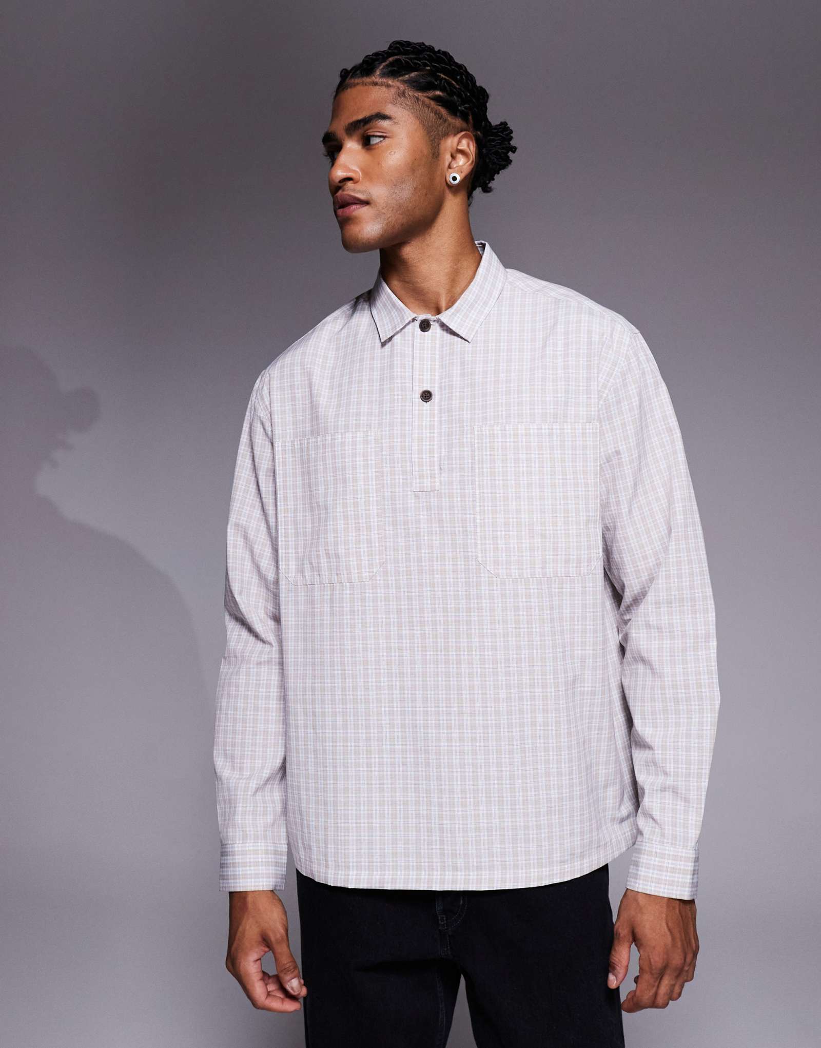 Непринужденная верхняя рубашка ASOS DESIGN с застежкой-молнией в коричневую клетку