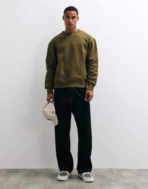 ASOS DESIGN relaxed premium pesante con scollo a girocollo con intaglio, kaki, 4 di 5