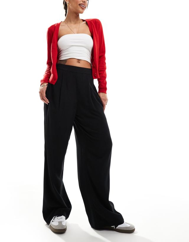 ASOS DESIGN - relaxed pull on trousers in black