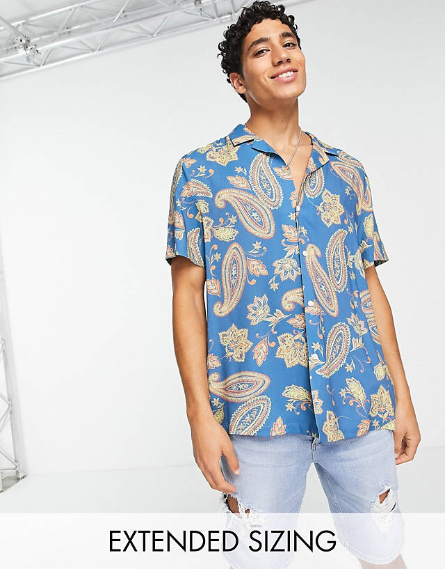ASOS DESIGN - relaxed revere shirt in blue paisley print