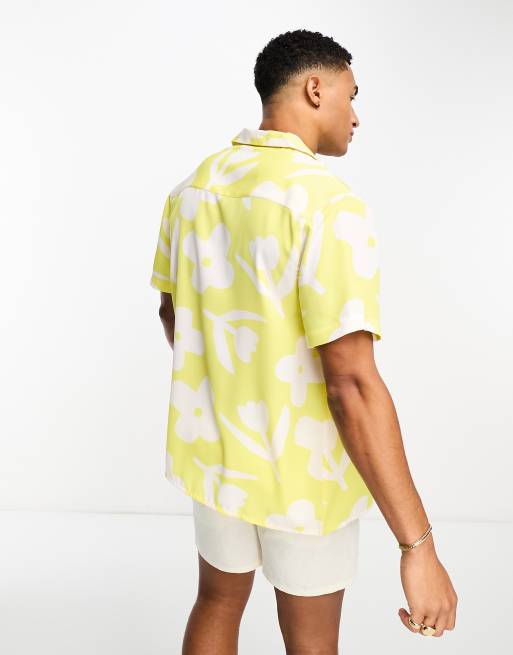 ASOS DESIGN relaxed revere shirt in bright yellow floral print, 2 of 4