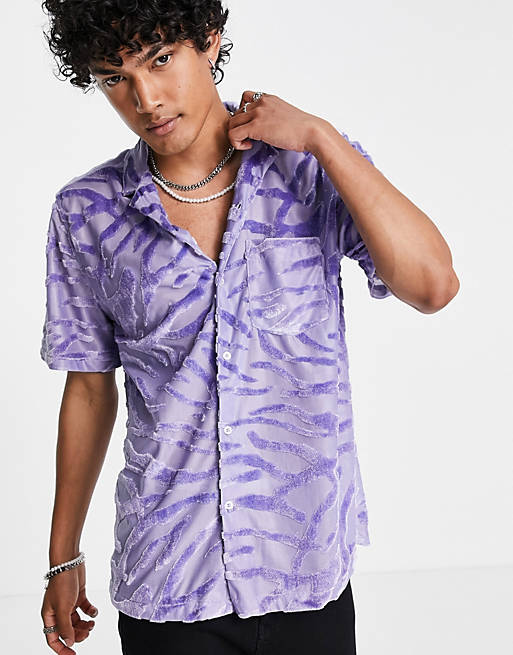 Shirts relaxed revere shirt in purple animal skin velvet burnout 
