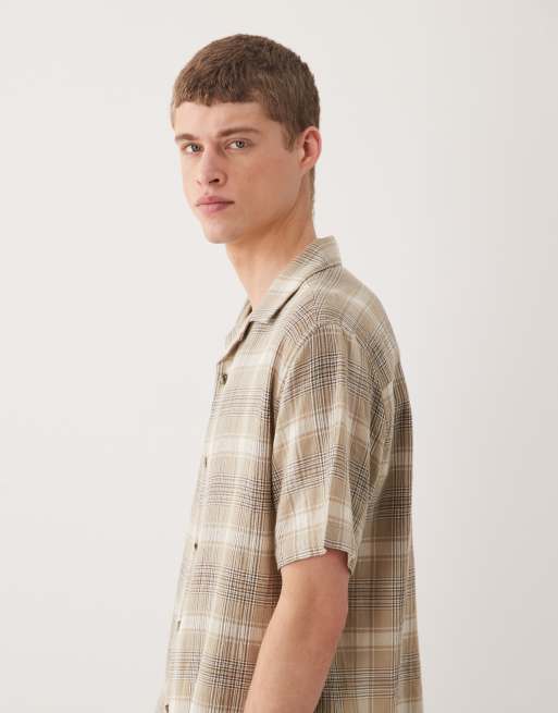 ASOS DESIGN relaxed revere textured check shirt in beige, 4 of 5